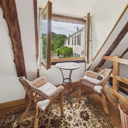 Holiday home Piscine Et Domaine Arbore Partages - Maison Pour 4 *